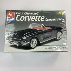 AMT ERTL 1962 Chevrolet Corvette Convertible 1:25 Scale Model Kit NIB NOS 1994
